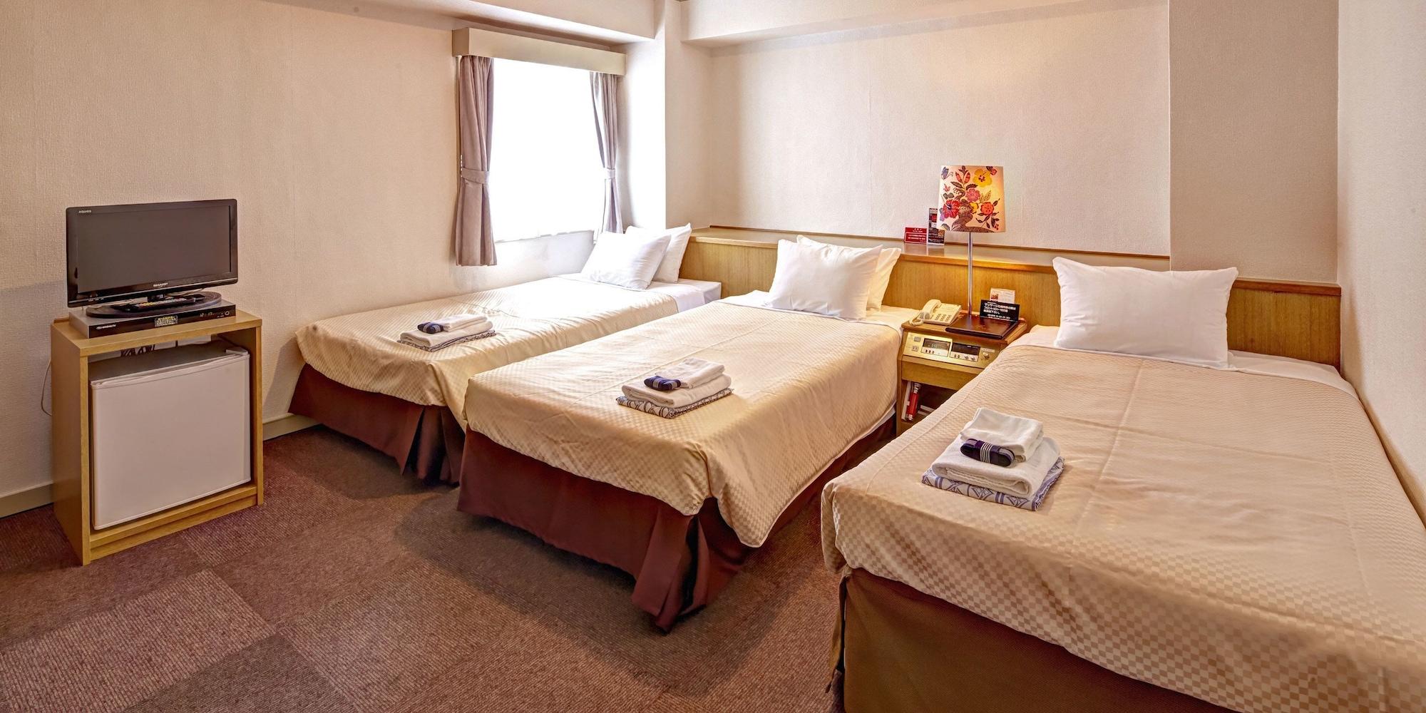 Okinawa Sun Plaza Hotel Наха Екстериор снимка