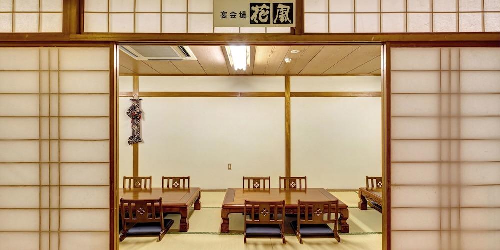 Okinawa Sun Plaza Hotel Наха Екстериор снимка