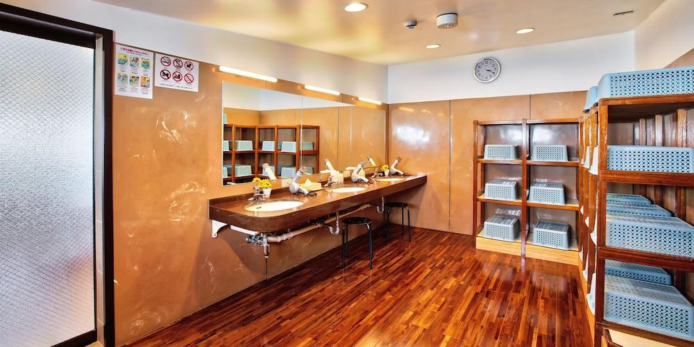 Okinawa Sun Plaza Hotel Наха Екстериор снимка