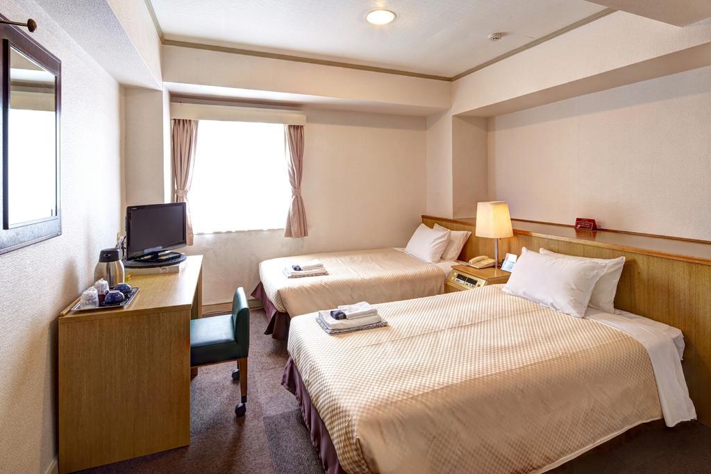 Okinawa Sun Plaza Hotel Наха Екстериор снимка