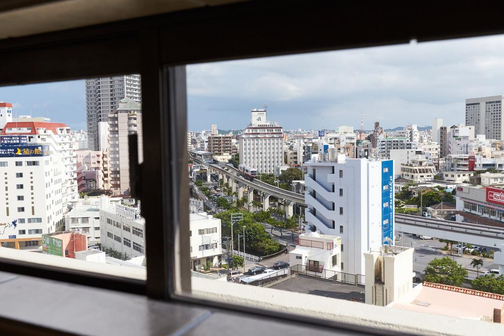 Okinawa Sun Plaza Hotel Наха Екстериор снимка