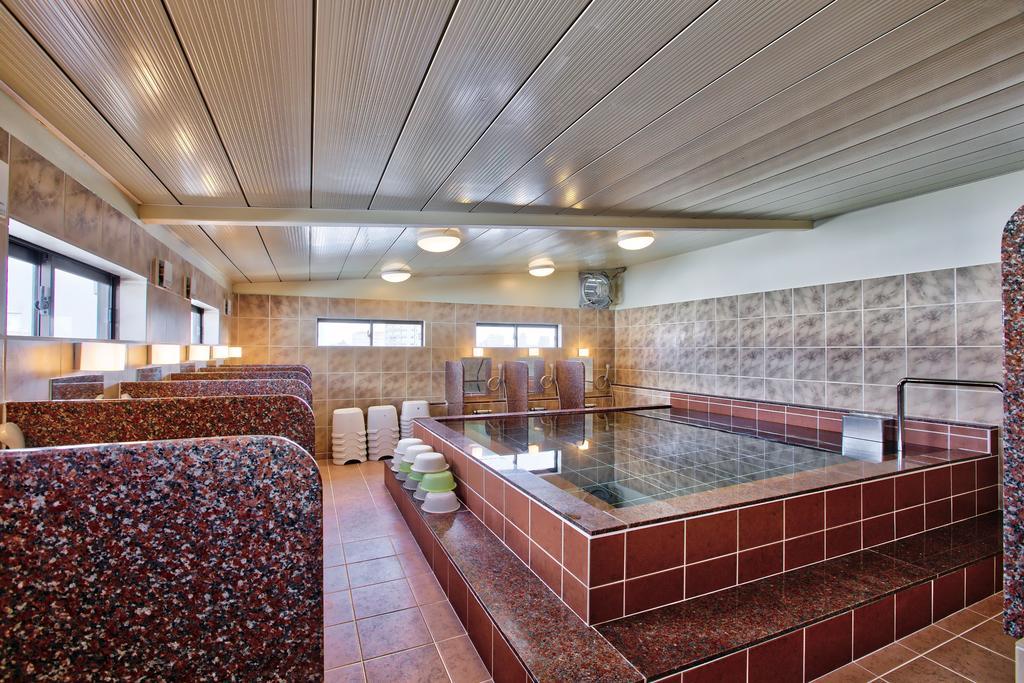 Okinawa Sun Plaza Hotel Наха Екстериор снимка